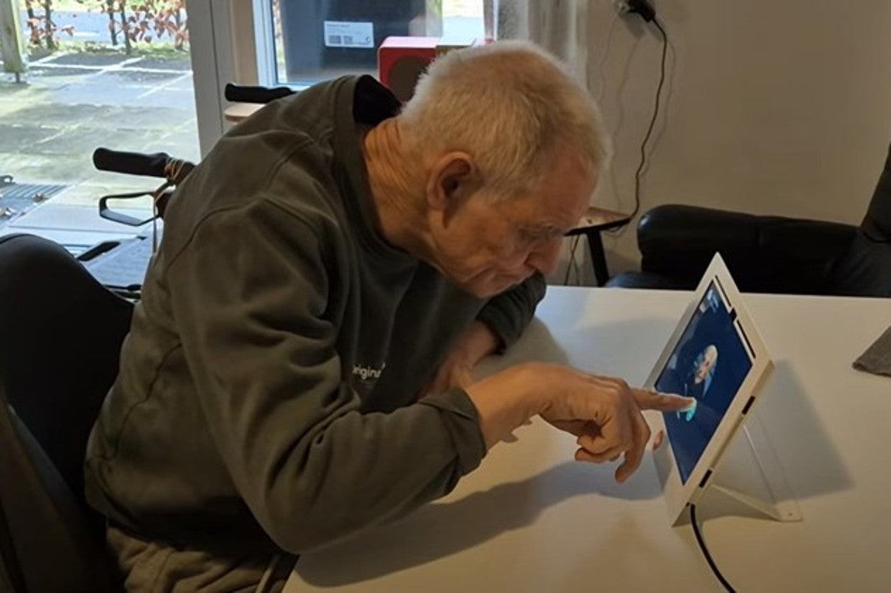 Teknik forbinder mennesker